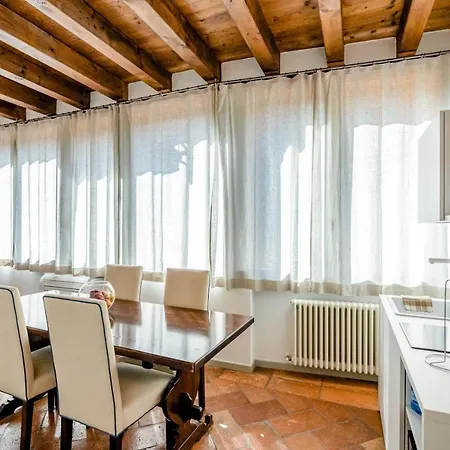 Bed and Breakfast Casa Viola, Stanza Viola *